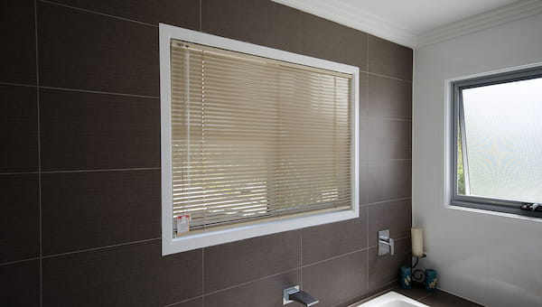 Hervey Bay slimline-venetian-blinds