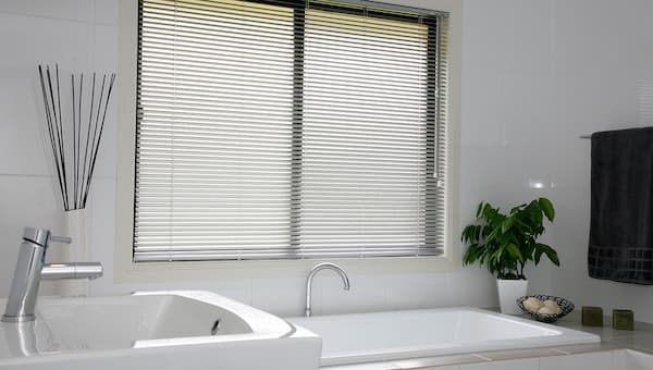 Hervey Bay slimline-venetian-blinds