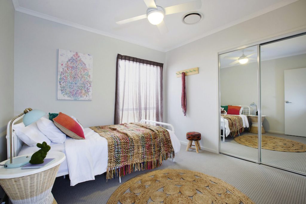 Source Hervey Bay Wardrobe Doors Screens Blinds Framed Mirrored Doors 1200x801